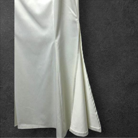 252 - FRENCH LAUNDRY Winter White SKIRT  - Check Measurements - Picture 6 of 15